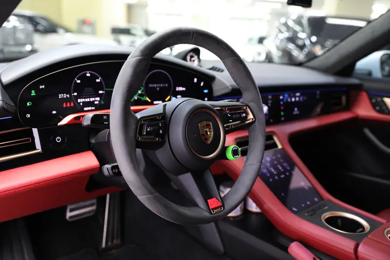 Porsche Taycan