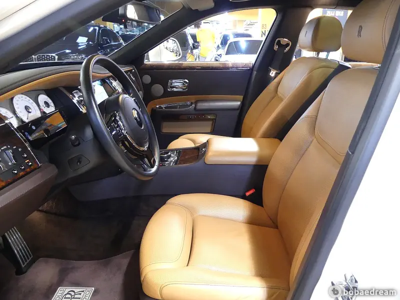 Rolls-Royce GHOST