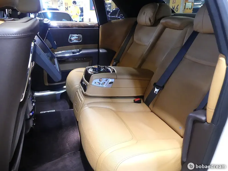 Rolls-Royce GHOST