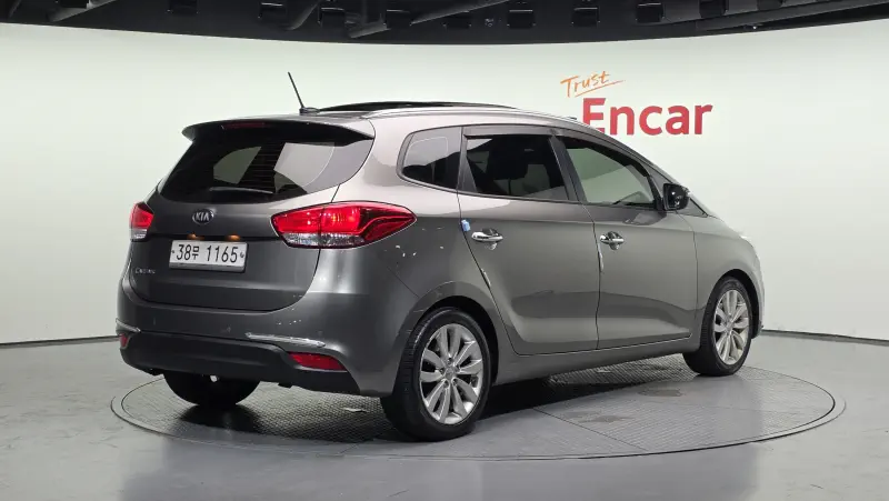 Kia Carens