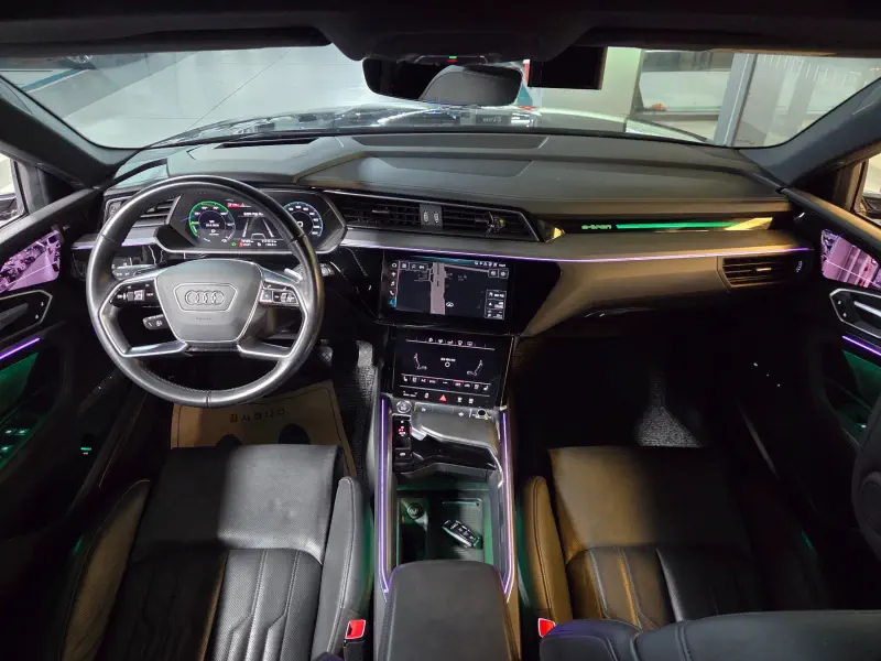 Audi e-tron