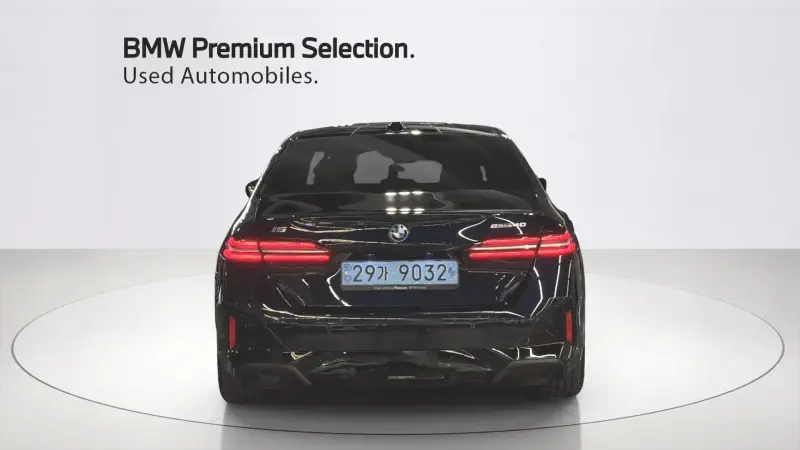 BMW i5