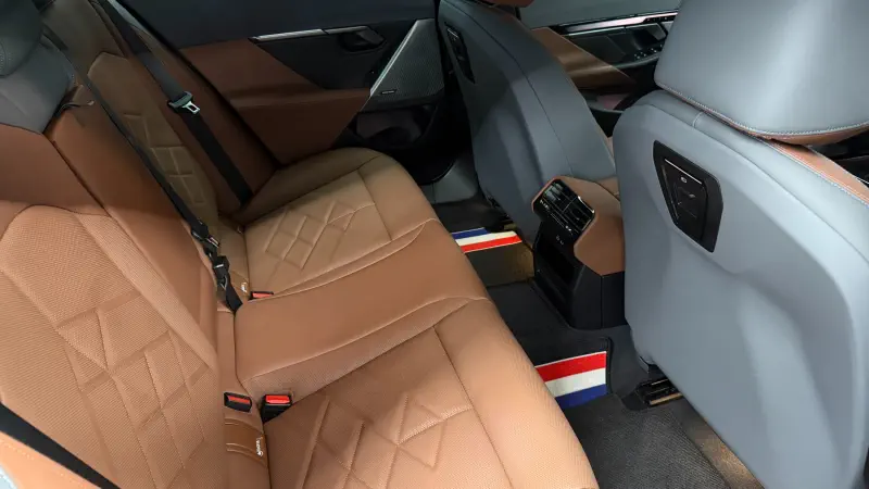BMW i5