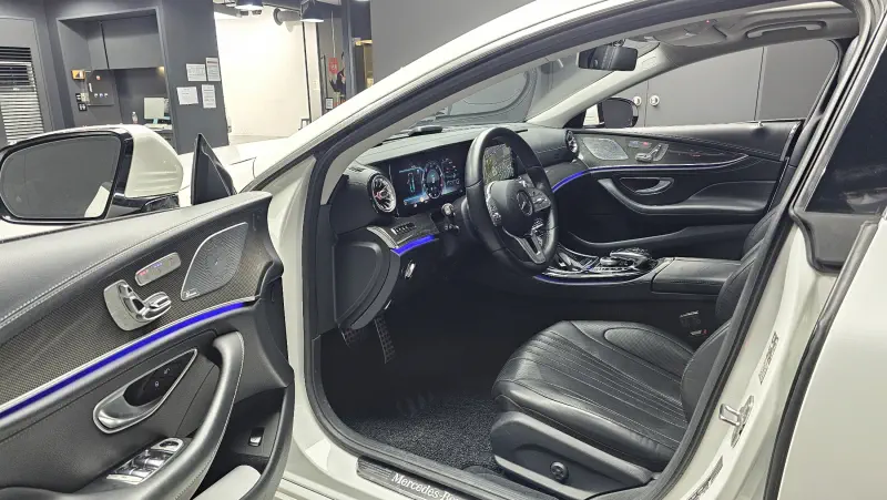 Mercedes-Benz CLS-Class