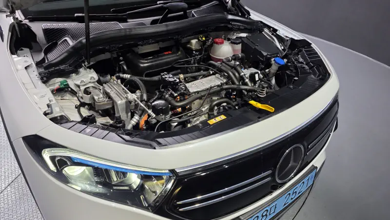 Mercedes-Benz EQA