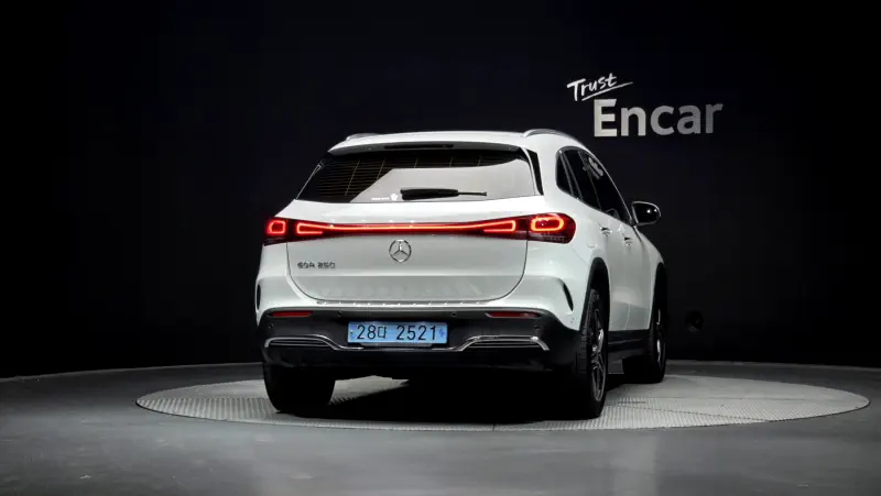 Mercedes-Benz EQA