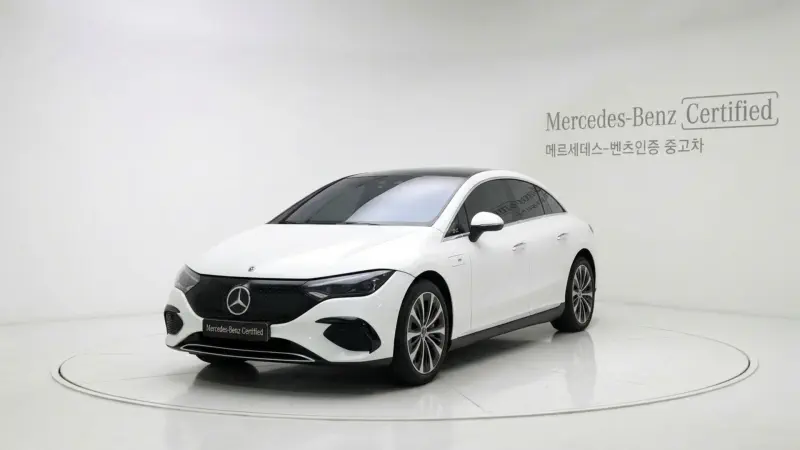 Mercedes-Benz EQE