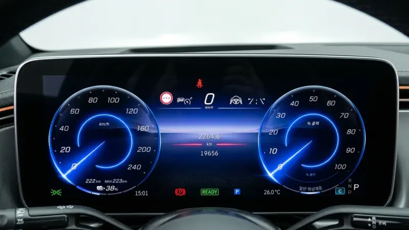 Mercedes-Benz EQE