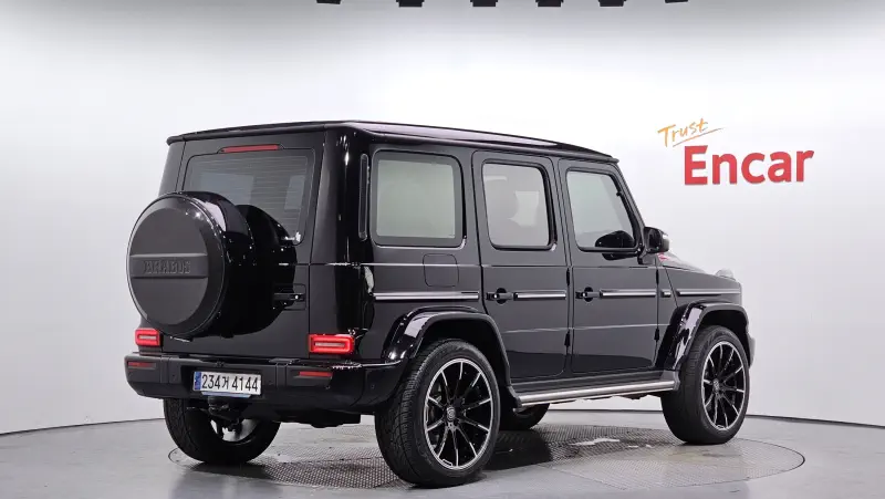 Mercedes-Benz G-Class