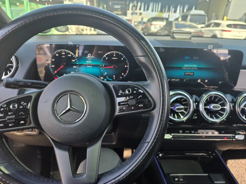 Mercedes-Benz GLB-Class