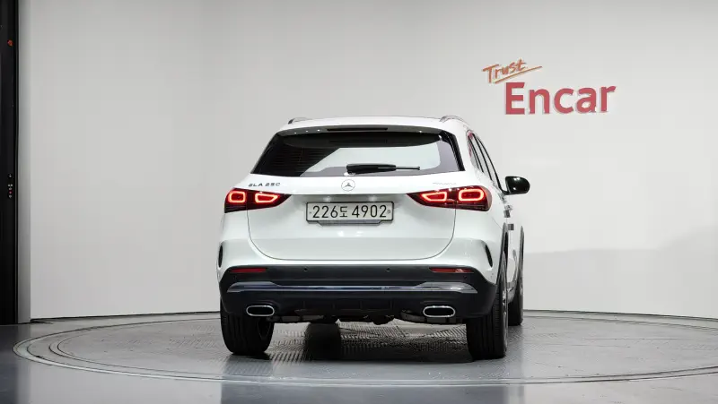 Mercedes-Benz GLA-Class
