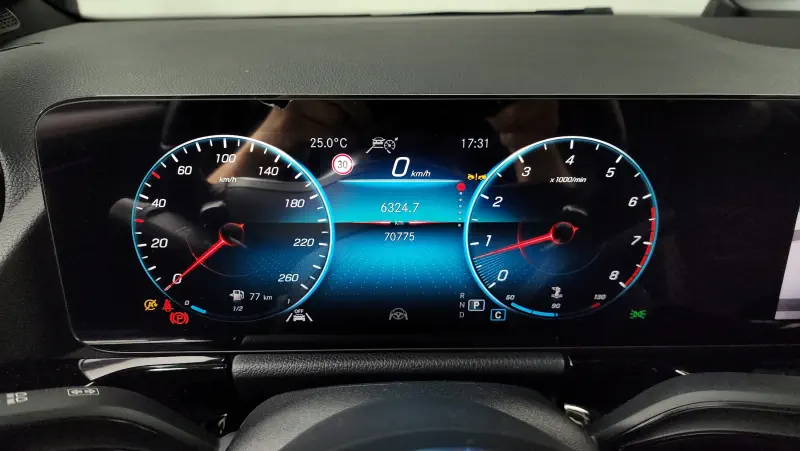 Mercedes-Benz GLA-Class