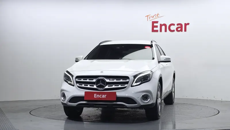Mercedes-Benz GLA-Class