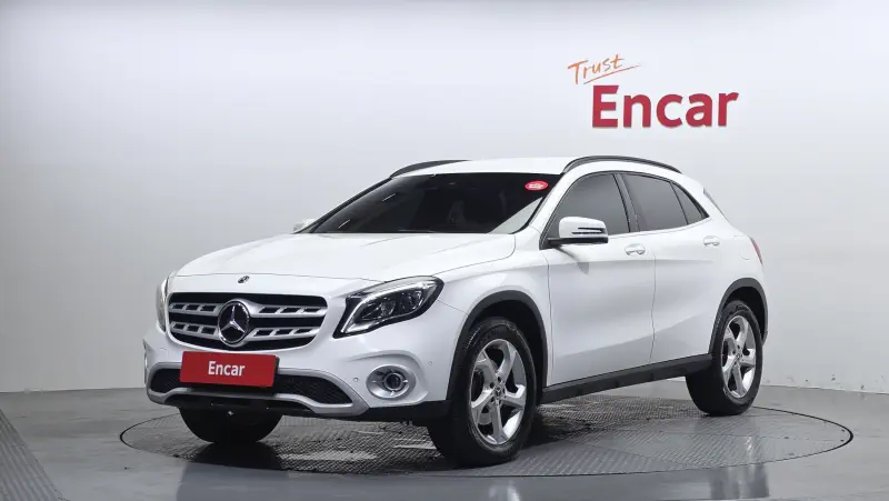 Mercedes-Benz GLA-Class
