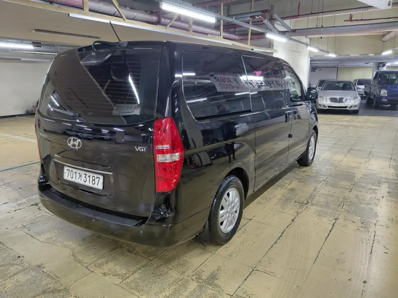 Hyundai Grand Starex