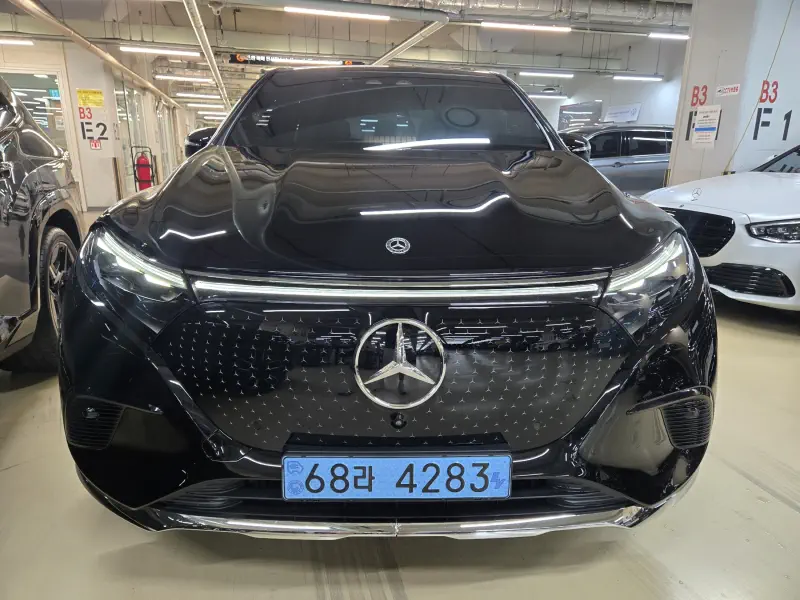 Mercedes-Benz EQS SUV