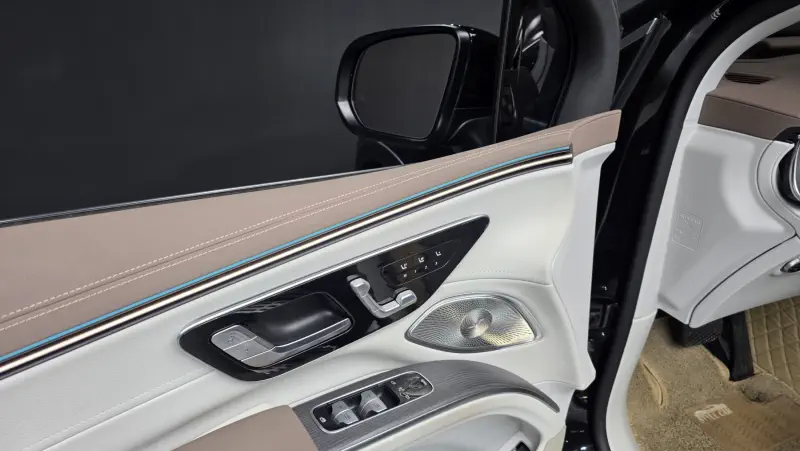 Mercedes-Benz EQS SUV