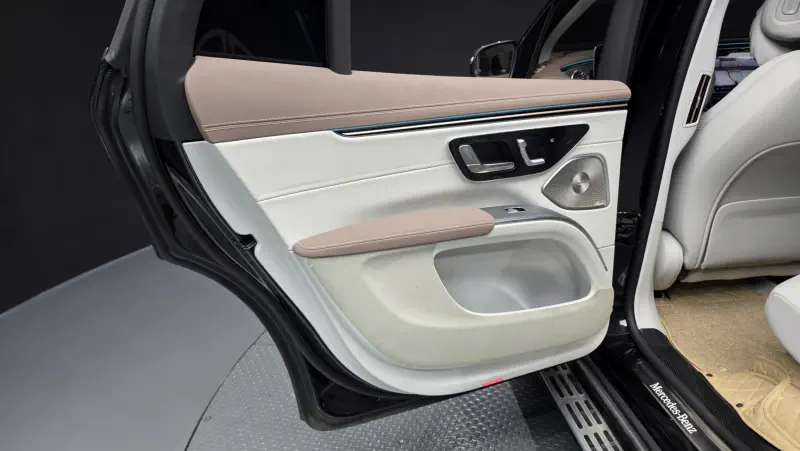 Mercedes-Benz EQS SUV
