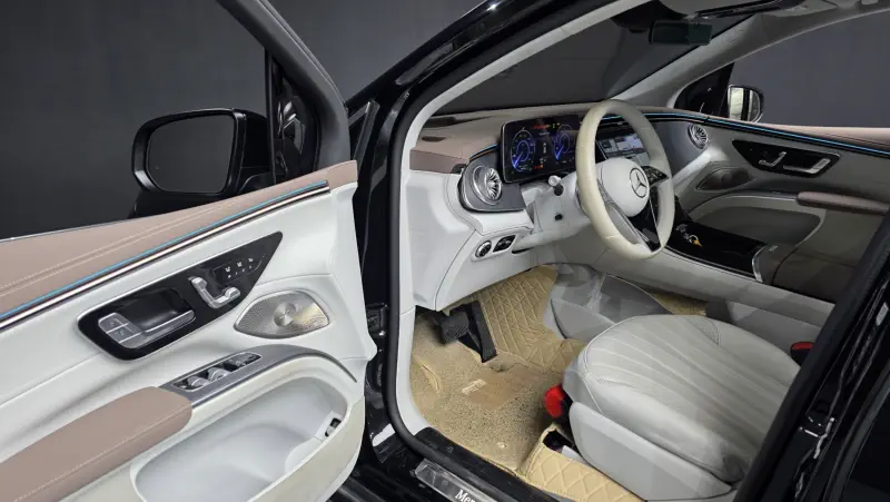 Mercedes-Benz EQS SUV
