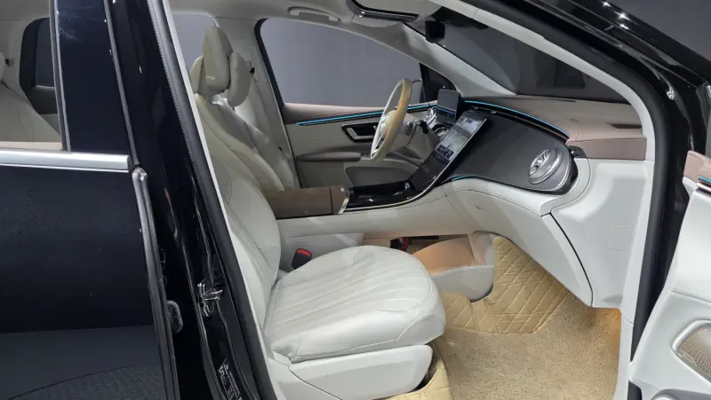 Mercedes-Benz EQS SUV
