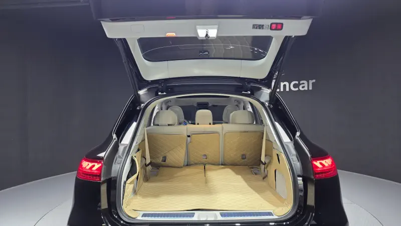 Mercedes-Benz EQS SUV