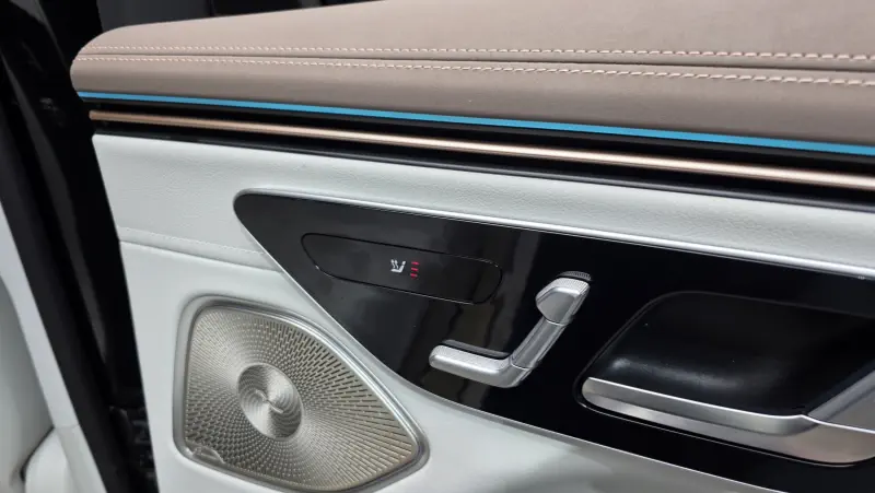 Mercedes-Benz EQS SUV