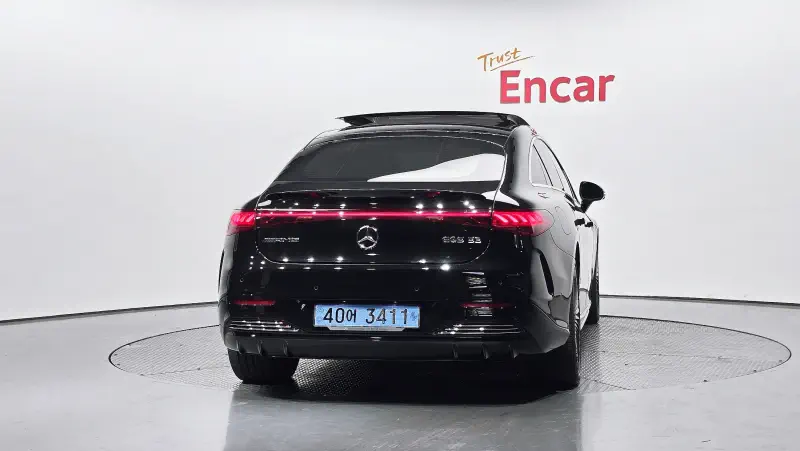 Mercedes-Benz EQS