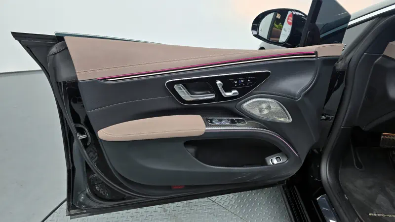 Mercedes-Benz EQS