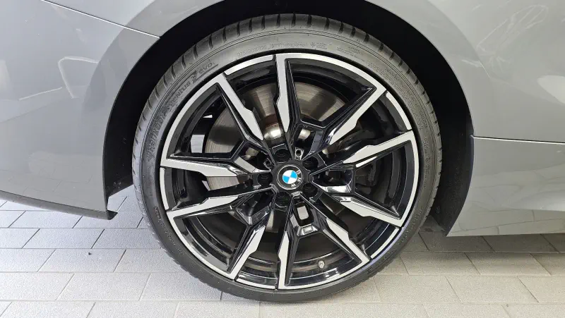 BMW 8-Series