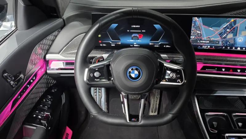 BMW i7