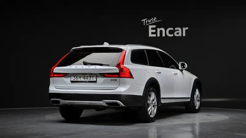 Volvo V90