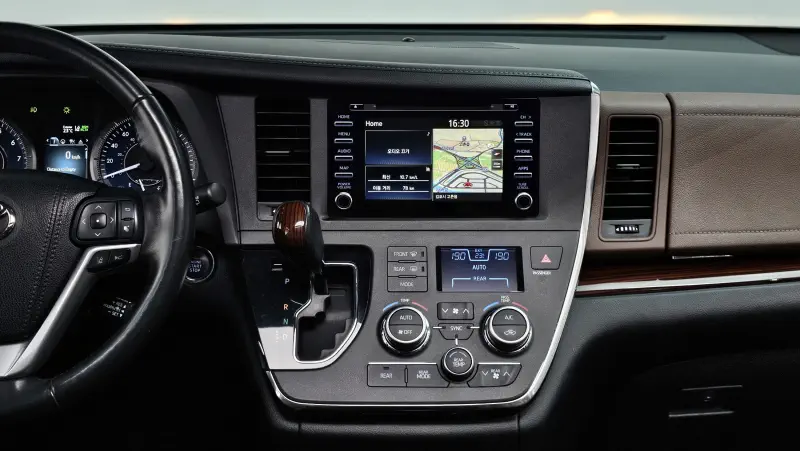 Toyota Sienna