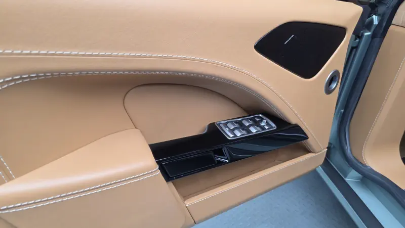 Aston Martin Rapide
