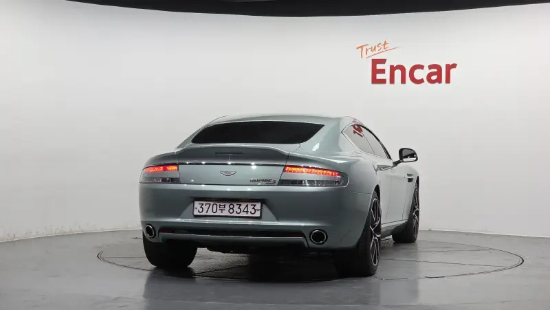 Aston Martin Rapide