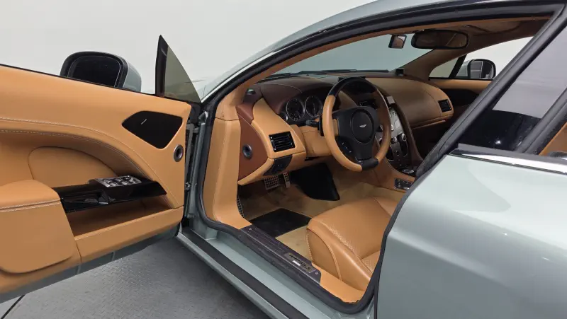 Aston Martin Rapide