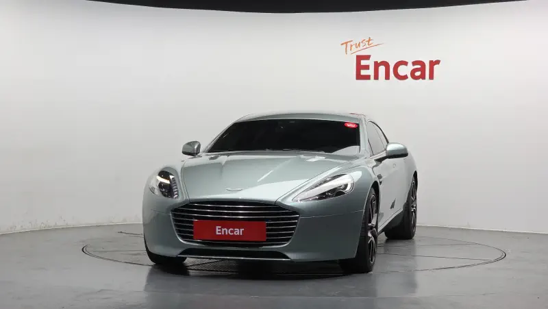 Aston Martin Rapide