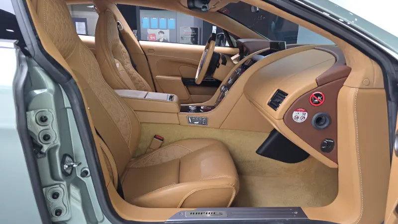 Aston Martin Rapide