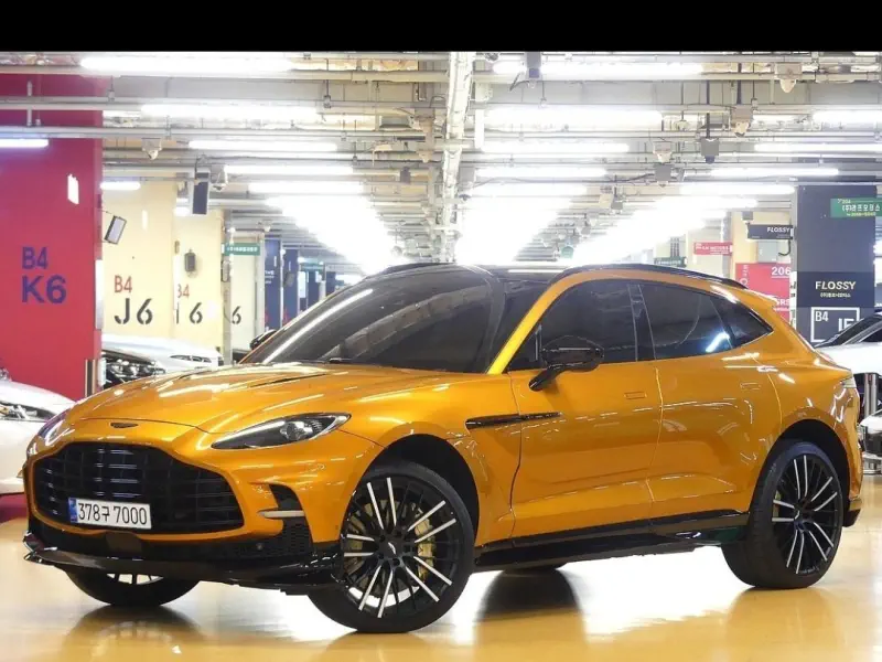 Aston Martin DBX