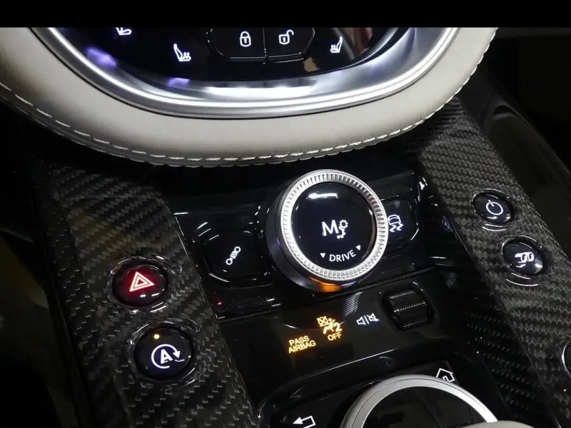 Aston Martin DBX