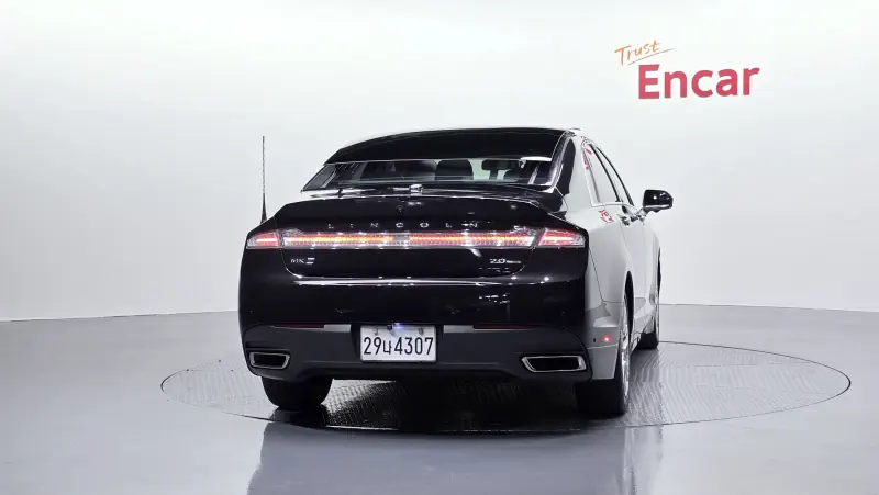 Lincoln Mkz