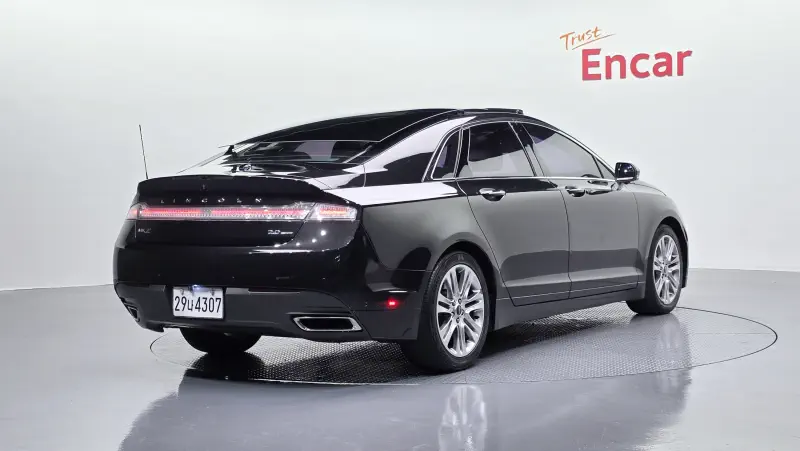 Lincoln Mkz