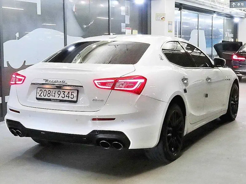 Maserati Ghibli