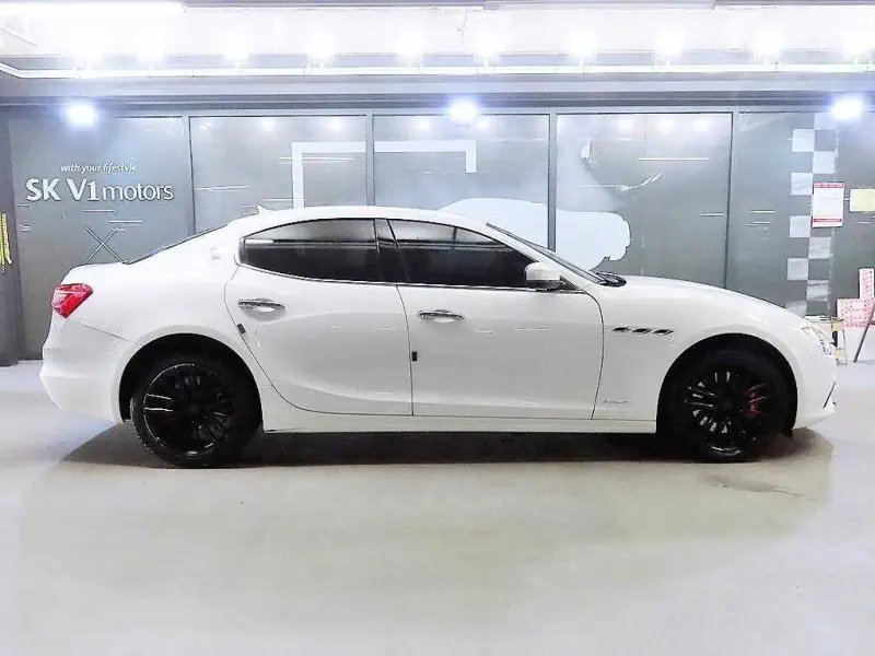 Maserati Ghibli
