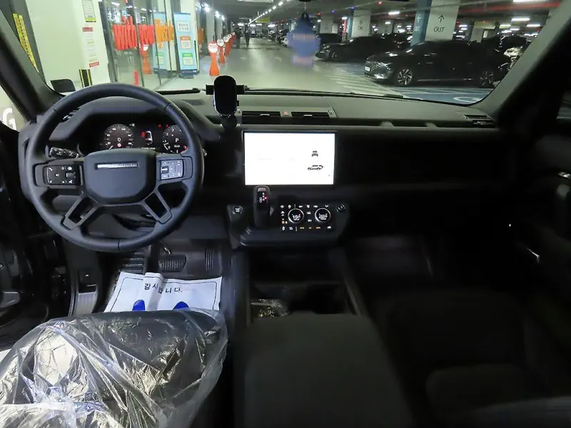 Land Rover Defender