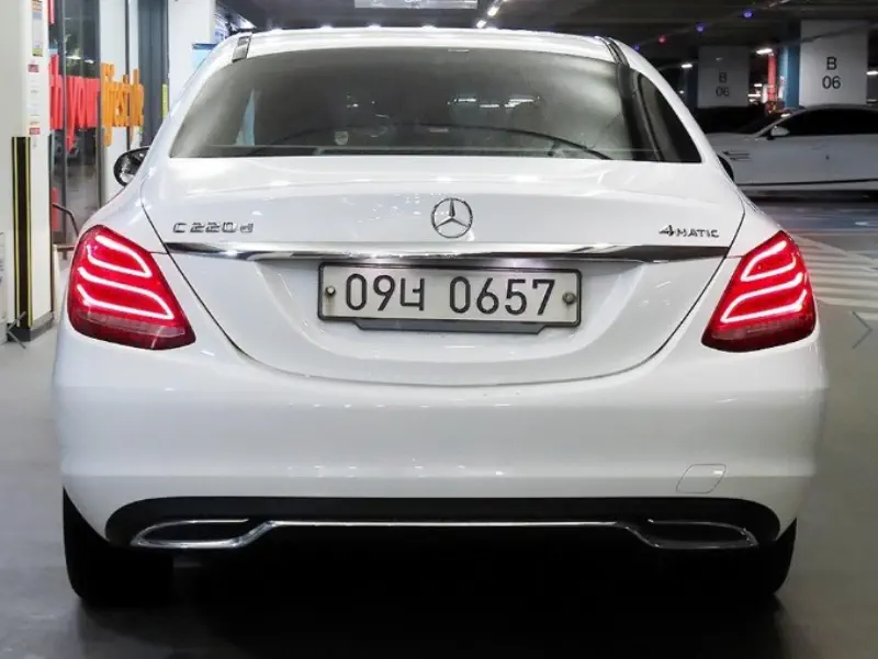 Mercedes-Benz C-Class