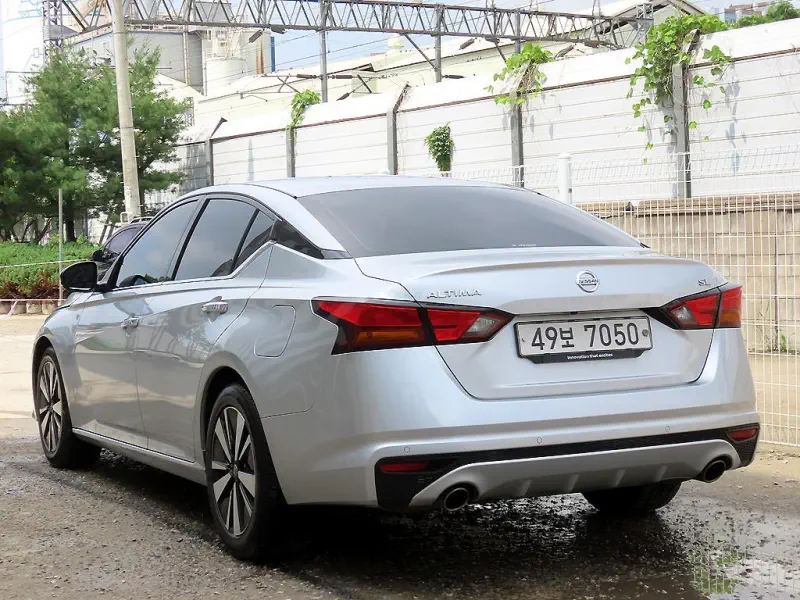 Nissan Altima