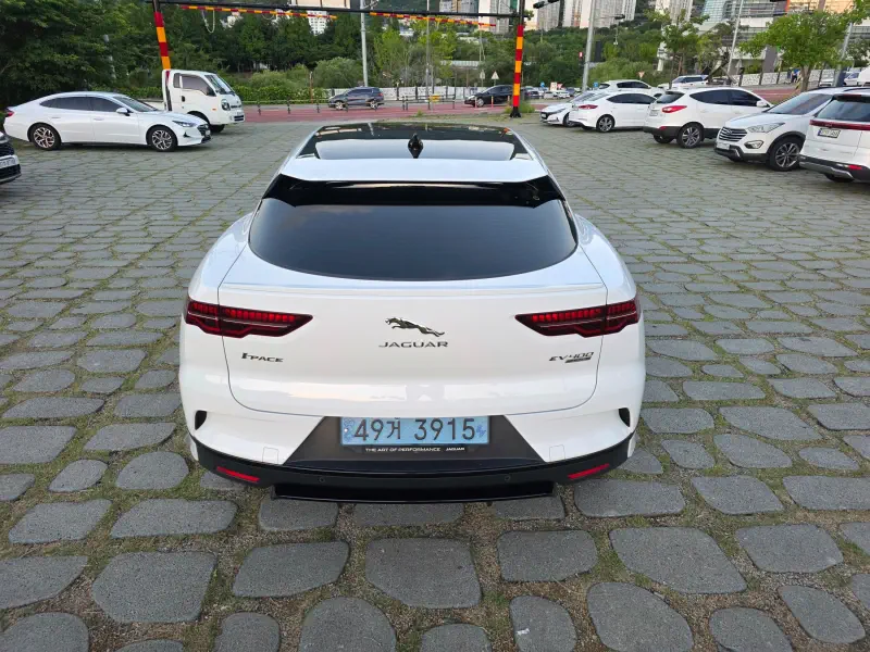 Jaguar I-Pace