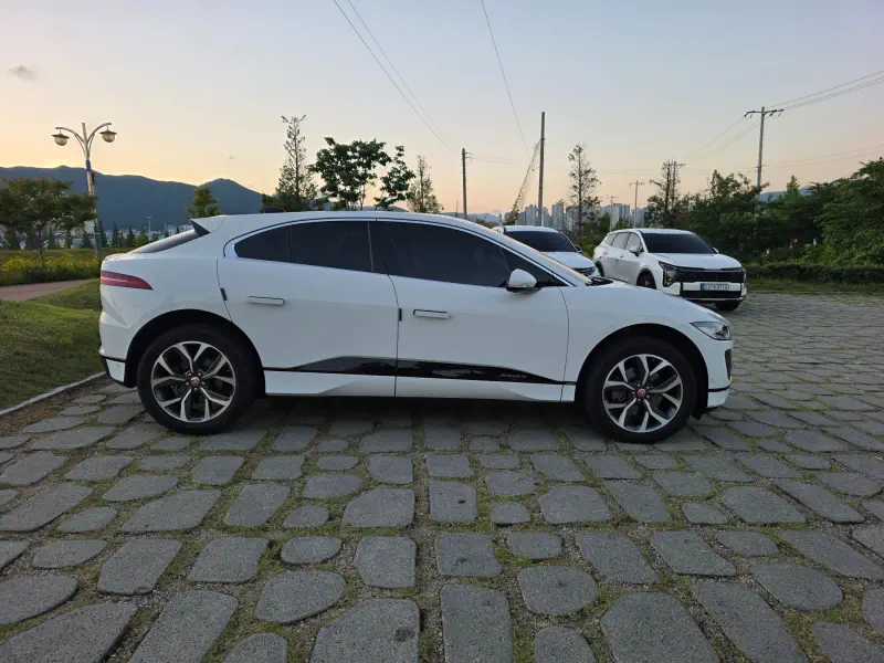 Jaguar I-Pace