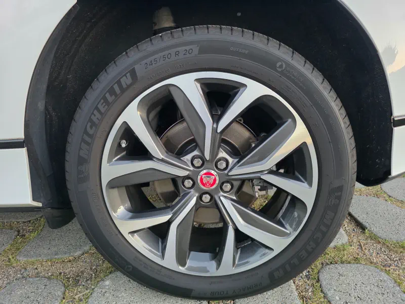 Jaguar I-Pace