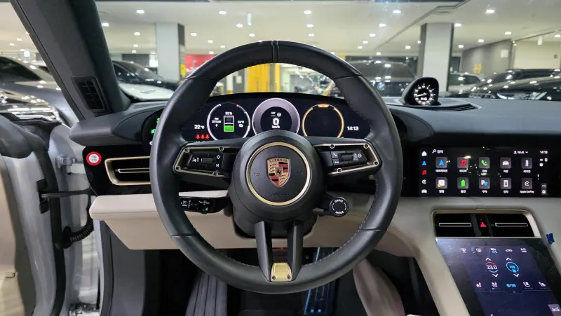 Porsche Taycan